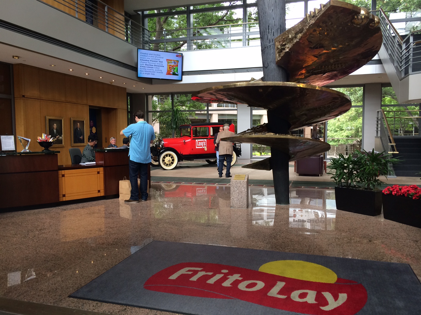 stock-images_fritolayhqplano