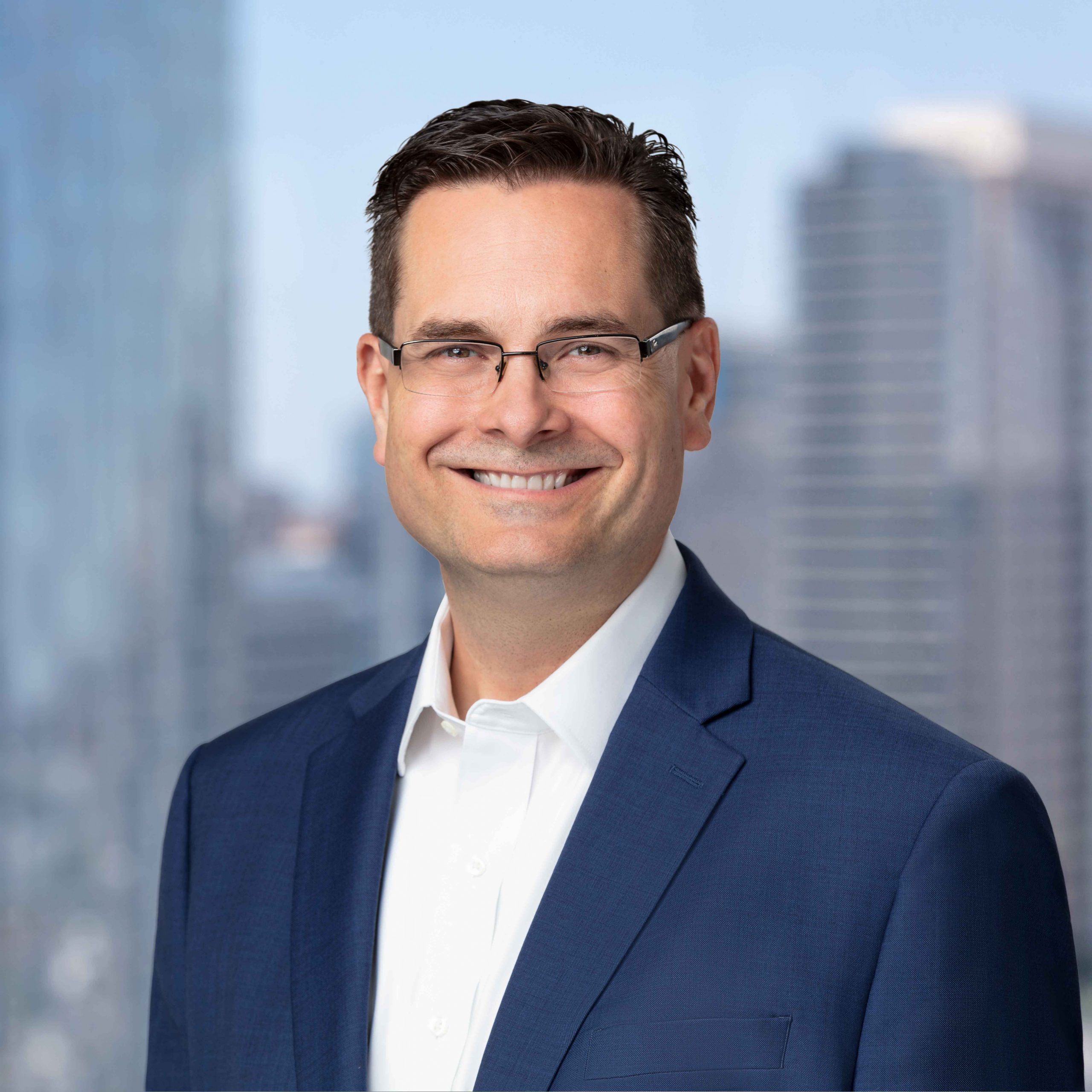 Darrin-Hoggan-Headshot2-SocialMedia-Enviro