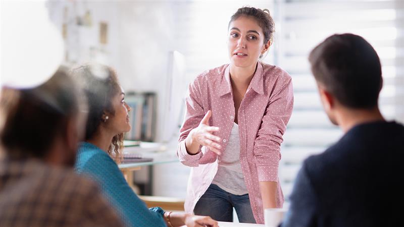 6 Leadership Behaviors That Drive Consistent Team Performance